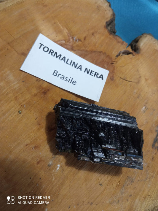 Tormalina nera