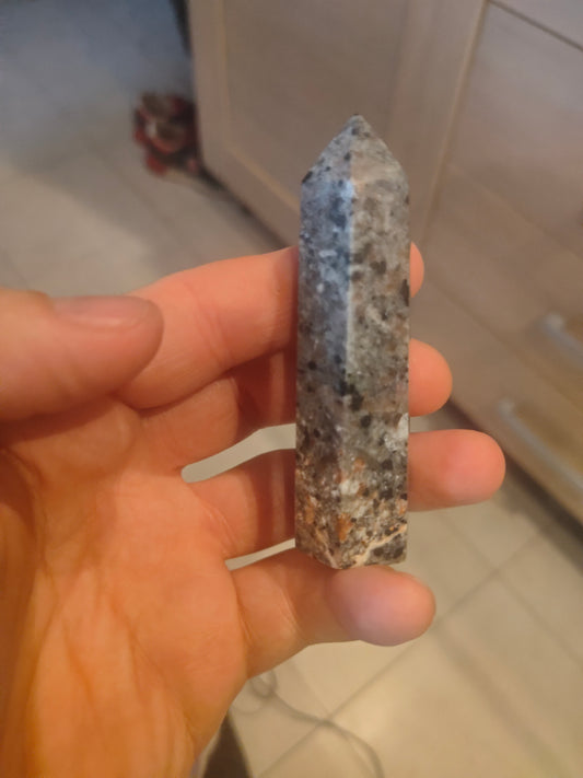 Torre in agata paesaggio