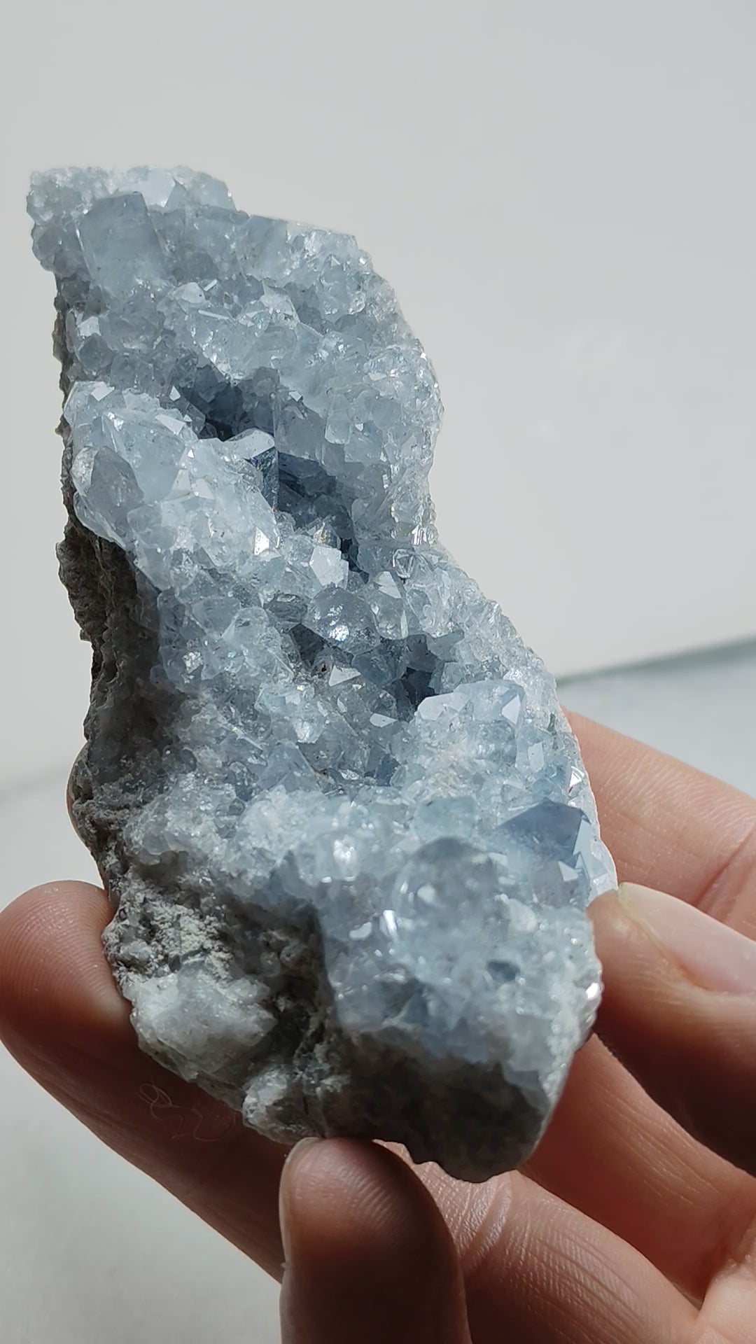 Drusa Celestina grezza