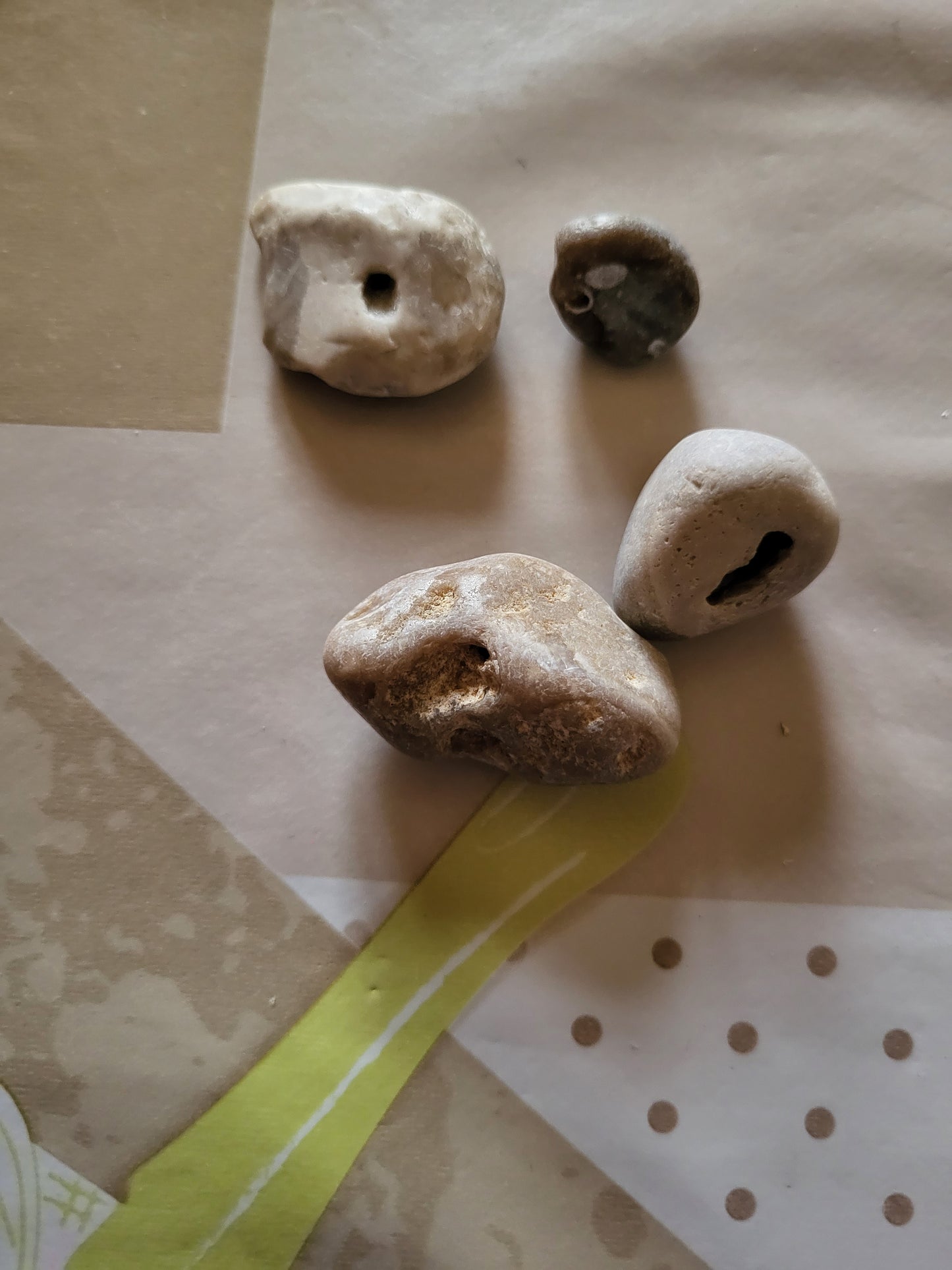 Pietre delle streghe( hagstones)