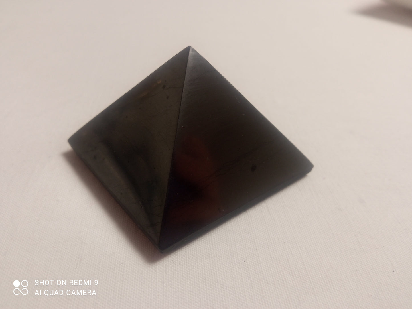 𝙿𝚒𝚛𝚊𝚖𝚒𝚍𝚎 𝚍𝚒 Shungite